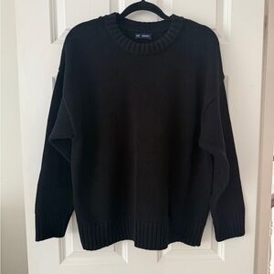 GAP Black Crewneck Sweater
